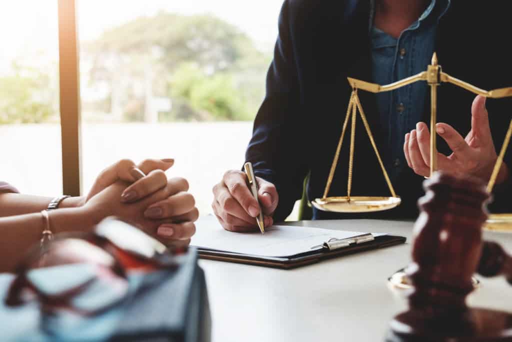 Court Applications vs. Mediation: A Less Stressful Path with EH Mediation Stretford